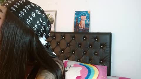 Ameliejoness  online show from 03-11-26, 08:59