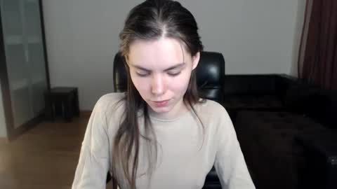 Snapshot of ameliereve chatting on 10-13-25, 05:35 Amelie online show from 10-13-25, 05:35