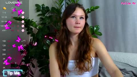 Snapshot of ameliroyse chatting on 10-15-25, 05:13 AmeliRoyse online show from 10-15-25, 05:13