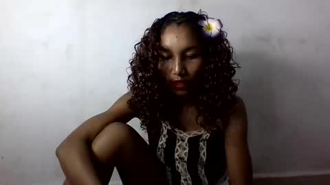 Snapshot of amelisy20005 chatting on 04-23-26, 08:00 amelisy20005 online show from 04-23-26, 08:00