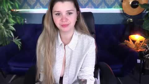 amellymillyy online show from 12-03-25, 08:07