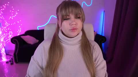 Snapshot of amellywhite chatting on 02-06-26, 02:53 Alina online show from 02-06-26, 02:53