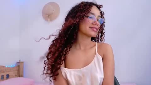 Amely  online show from 05-26-26, 04:14