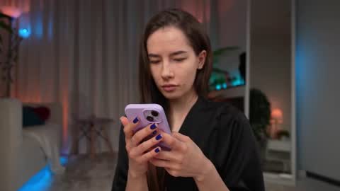 Snapshot of amelyxxx chatting on 06-11-26, 02:11 Amy online show from 06-11-26, 02:11