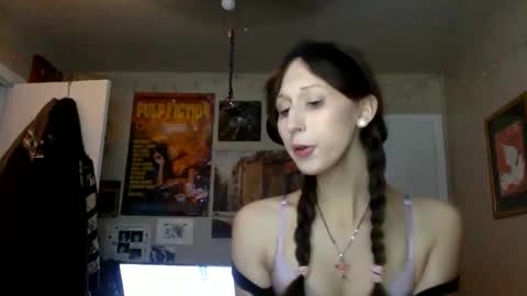 Snapshot of americasweetheart chatting on 12-05-25, 07:54 jane online show from 12-05-25, 07:54