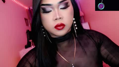 Queen Mireska online show from 11-20-25, 03:34