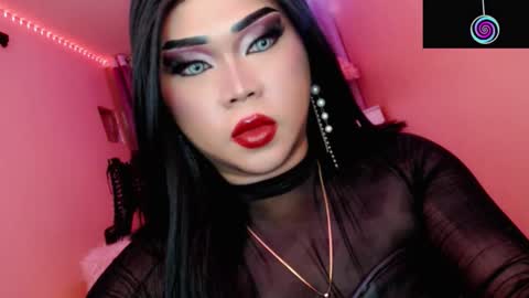 Queen Mireska online show from 11-24-25, 06:07