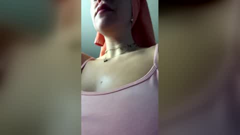 Snapshot of amidachris chatting on 12-21-25, 08:54 Amida online show from 12-21-25, 08:54