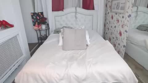 Ami online show from 11-21-25, 01:10