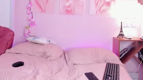 Snapshot of amiiclark chatting on 02-04-26, 07:31 AmiiClark online show from 02-04-26, 07:31