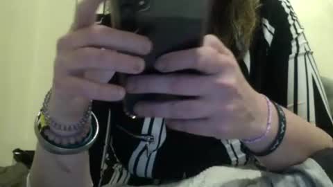 Snapshot of amileadivinestar0987 chatting on 12-20-24, 04:42 amileadivinestar0987 online show from 12-20-24, 04:42