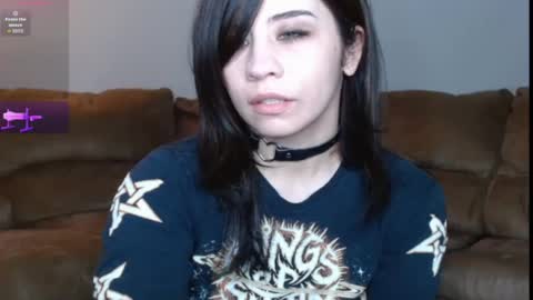 Snapshot of amilustxx chatting on 06-21-26, 06:54 amilust online show from 06-21-26, 06:54