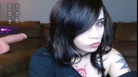 Snapshot of amilustxx chatting on 07-01-26, 06:18 amilust online show from 07-01-26, 06:18