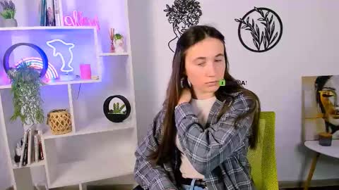 Snapshot of amina_chilli chatting on 02-09-26, 06:06 amina_chilli online show from 02-09-26, 06:06