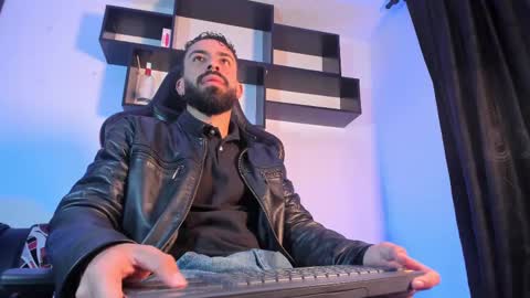 Snapshot of amir_salah chatting on 03-05-25, 11:38 Amir online show from 03-05-25, 11:38