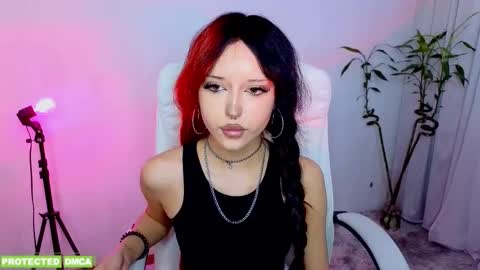 Snapshot of amiraaa__ chatting on 02-24-26, 11:41 online show from 02-24-26, 11:41