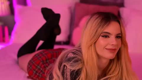 Snapshot of amiralovely chatting on 07-13-26, 07:49 amiralovely online show from 07-13-26, 07:49