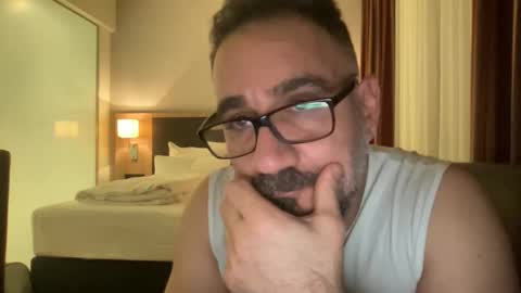 amirsds3298129 online show from 02-15-26, 06:15