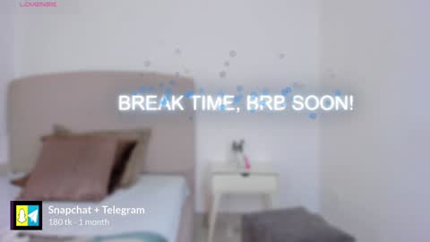 Snapshot of ammy_brown_ chatting on 12-23-24, 10:44 AMMY online show from 12-23-24, 10:44