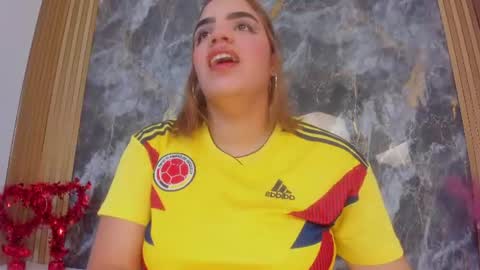 Snapshot of ammy_honey chatting on 06-20-26, 07:38 Ammy Honey online show from 06-20-26, 07:38