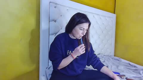 Snapshot of amnatylor chatting on 12-16-24, 05:00 CRYS online show from 12-16-24, 05:00