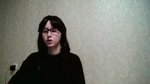 Snapshot of amomira chatting on 09-15-25, 02:44 Amomira online show from 09-15-25, 02:44