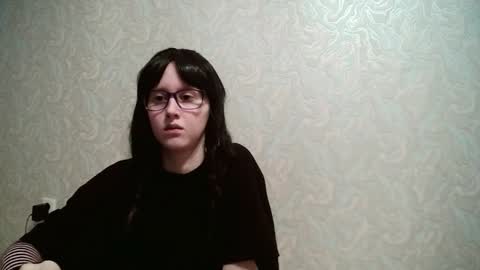 Amomira honeyx online show from 12-14-25, 08:41