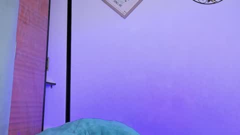 Amon online show from 10-13-25, 01:49