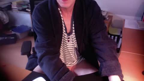 Amor2200 online show from 10-04-25, 09:07