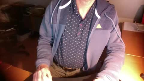 Amor2200 online show from 10-05-25, 06:28