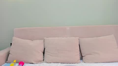 Milena online show from 04-19-26, 06:24