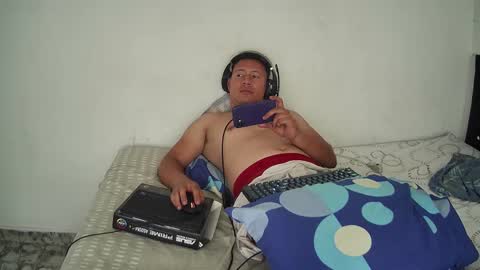 amordebandidos online show from 01-11-25, 06:33