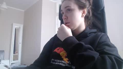 miss unforgettable online show from 02-26-25, 07:42