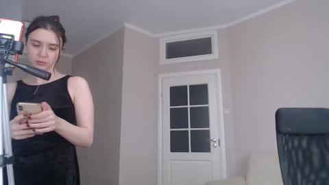 miss unforgettable online show from 03-05-25, 11:06