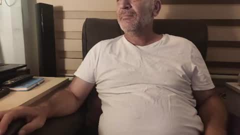 Snapshot of amorlin chatting on 06-26-26, 08:13 AmorLin online show from 06-26-26, 08:13