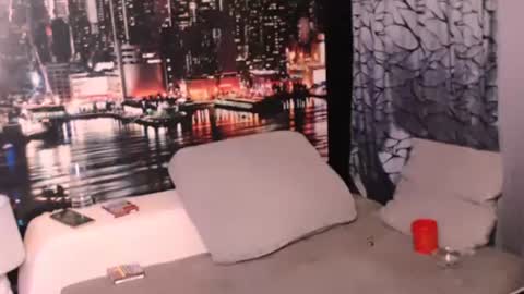 Snapshot of amour_sweet chatting on 09-13-25, 02:06 Sarah online show from 09-13-25, 02:06