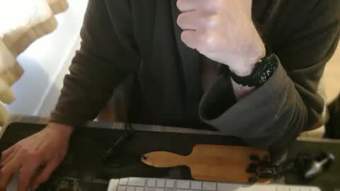 amslave4f online show from 03-19-26, 07:45