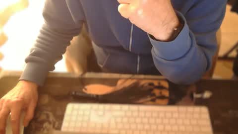 Snapshot of amslave4f chatting on 03-23-26, 12:42 amslave4f online show from 03-23-26, 12:42