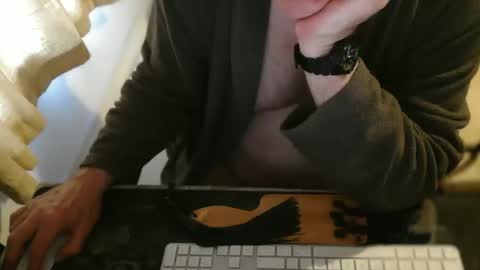 Snapshot of amslave4f chatting on 05-27-26, 06:21 amslave4f online show from 05-27-26, 06:21
