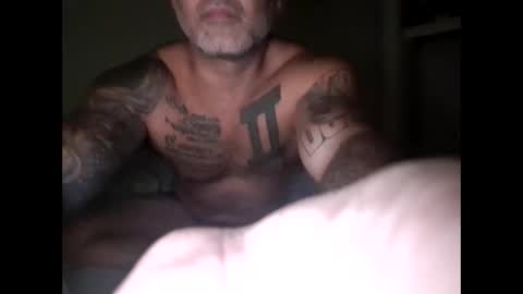 Snapshot of amwill chatting on 04-18-26, 01:26 JUSTIN online show from 04-18-26, 01:26