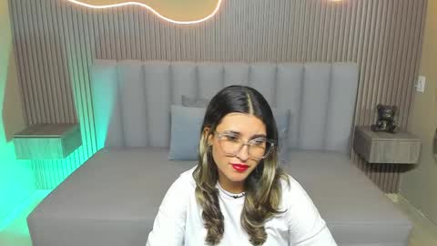 Amy Estrellita online show from 04-16-26, 12:06