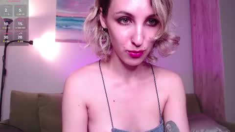 Snapshot of amy_glorious chatting on 07-10-26, 07:49 Amy online show from 07-10-26, 07:49