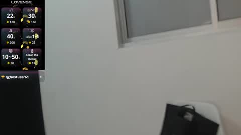 Snapshot of amy_le chatting on 06-30-26, 01:45 Amy online show from 06-30-26, 01:45