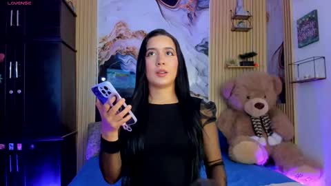 Snapshot of amy_leah_ chatting on 02-18-26, 03:02 amy_leah_ online show from 02-18-26, 03:02