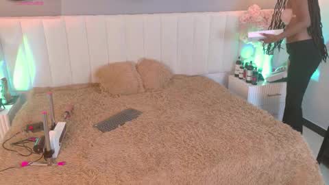 Amy online show from 01-05-26, 08:12