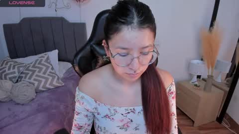 Amy sophia 3 online show from 04-03-26, 11:30