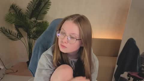 amycherryberry online show from 11-05-25, 03:50