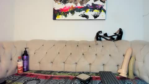 Amy Kamila online show from 02-01-25, 03:41