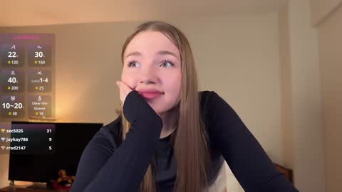 Snapshot of amyjj chatting on 12-22-24, 04:28 Amy online show from 12-22-24, 04:28