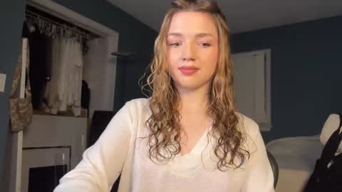 Snapshot of amyjj chatting on 11-15-25, 06:55 Amy online show from 11-15-25, 06:55